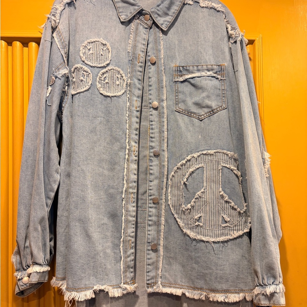 POL Distressed Denim Button Down Shirt - Light Wash Size L/XL